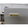 Image 6 : White Westinghouse Two-Door Refrigerator 