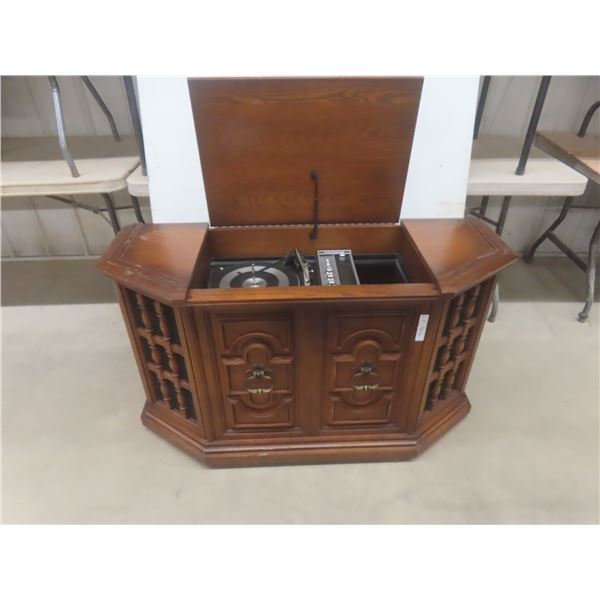 Electrohome Console Radio/Record Player