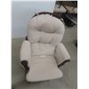Image 4 : Gliding Rocker Chair