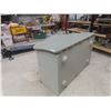 Image 6 : Rubbermaid Deck Chest
