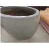 Image 6 : Two Ceramic Planters, Smaller Planter Has Crack