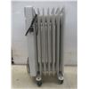 Image 3 : DeLonghi Oil-Filled Radiator Space Heater, 1500 Watts