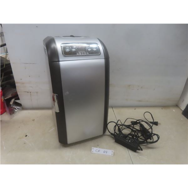 Koolatron Model C18 Hot and Cold Cooler With Power Cord