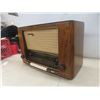 Image 10 : Grundig Tube Radio, Customer States Working