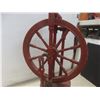 Image 8 : Vintage Spinning Wheel