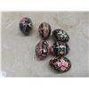 Image 8 : Vintage Wood Carved Painted 14 Pieces - Decanter, 6 Egg Cups, 6 Decorated Eggs, and Tray