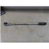 Image 6 : Flex Head Ratchet 3/8", 1/4" Ratchet, Tool Pouch, and 1/4" Sockets
