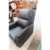 Image 4 : Leather Or Leather Style Recliner