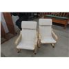 Image 1 : 2 x Child Chairs