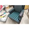 Image 4 : Wing Back Chair
