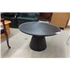 Image 1 : Stand, 18" High, 30" Diameter