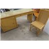 Image 1 : Wicker Desk With Chair