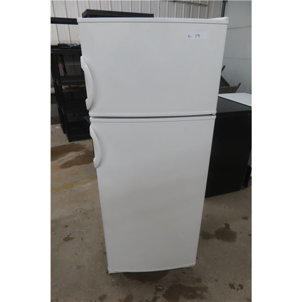 Thermo Scientific Fridge 60" x 23" x 83"