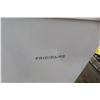 Image 4 : Frigidaire Chest Deep Freezer, 33" x 35" x 20 1/2"