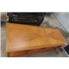 Image 3 : Oak Coffee Table, 22" x 27" x 65"