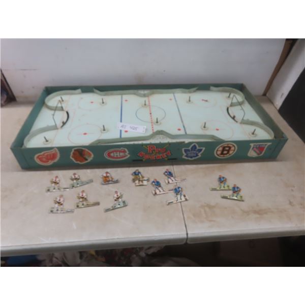 Vtg Pro Hockey Tabletop Rod Hockey Game by Eagle Toys w/ 12 Metal Players