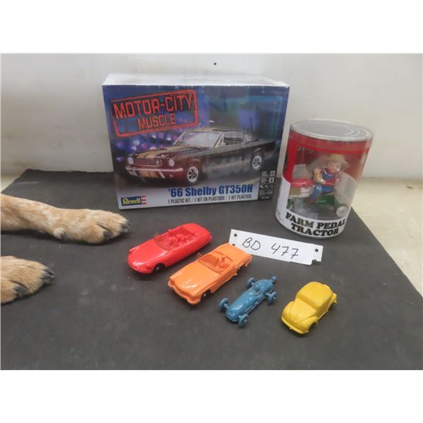 Revell 1966 Shelby GT350H Sealed Model Kit w/ Vtg Rubber Car Cereal Premiums and Campbell Farm