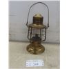 Image 1 : Vtg Brass Lantern Mfg by Univ Metal Spinning and Stamping Co., 12" High w/ Handle