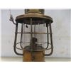 Image 3 : Vtg Brass Lantern Mfg by Univ Metal Spinning and Stamping Co., 12" High w/ Handle