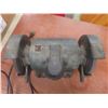 Image 5 : Craftsman Bench Grinder, 6" x 1/2" Wheels