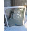 Image 6 : 3 Triple Pane Windows: 31 1/2" x 39 1/4", 39 1/2" x 47 1/4", 31 1/2" x 47 1/4"
