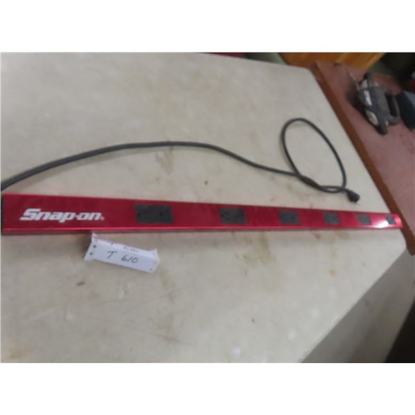 Snap-On Twelve Outlet Power Bar, Model 922780