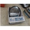 Image 8 : Amber Rotating Beacon 12V Light w/ 8 1/2 Foot Cord, Convex Mirrors and Four LED Utility Lights