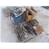Image 2 : Pallet Lot of Auto Parts and Hose