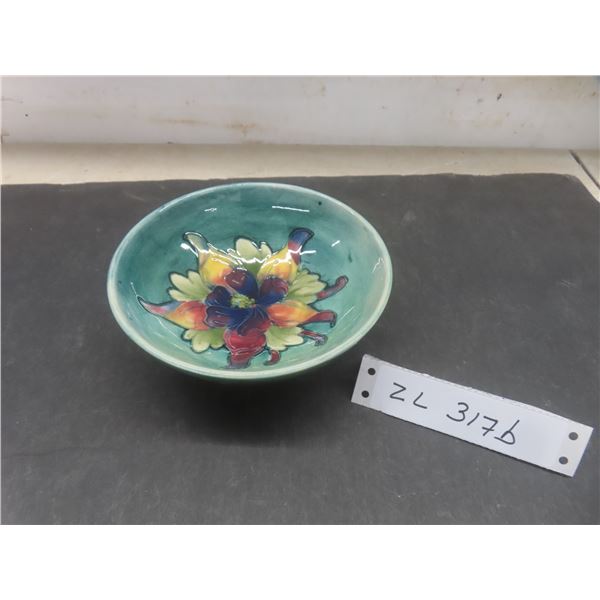Vtg Moorcroft Hand-Painted Orchid Pattern Bowl