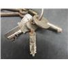 Image 4 : Antq Skeleton Keys and More