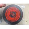 Image 4 : 2 Pucks Winnipeg Gaults & Montreal Canadiens Autographed + Wayne Gretzky Card Sealed Pkg McDonalds