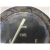 Image 8 : 3 Gauges - Fuel, Amperage, Oil