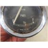 Image 9 : 3 Gauges - Fuel, Amperage, Oil