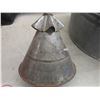 Image 7 : Galvanized Tub & Vtg Clothes Plunger