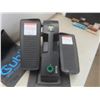 Image 5 : Cubii Stepper w/ Mat, Like New Condition