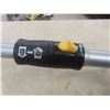 Image 7 : Yardworks 18V Cordless Weed Trimmer w/ Battery and Charger