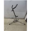 Image 4 : Saxophone Stand And Music Stand