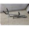Image 5 : Saxophone Stand And Music Stand