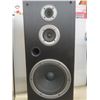 Image 8 : Two JVC Tower Speakers