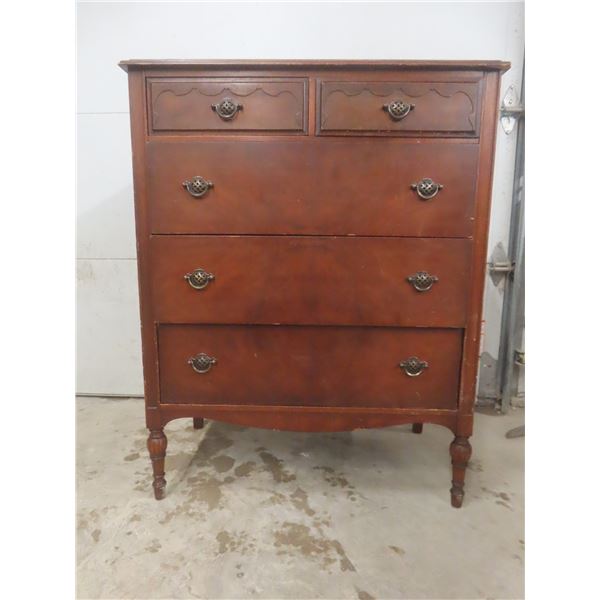 Vintage Dresser With Five Drawers
