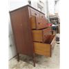 Image 6 : Vintage Dresser With Five Drawers