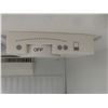 Image 18 : Amana Refrigerator With Bottom Freezer, Model BR18VW