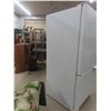 Image 3 : Amana Refrigerator With Bottom Freezer, Model BR18VW