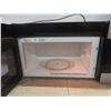Image 3 : Kenmore Over-The-Range Microwave, 1,000 Watts