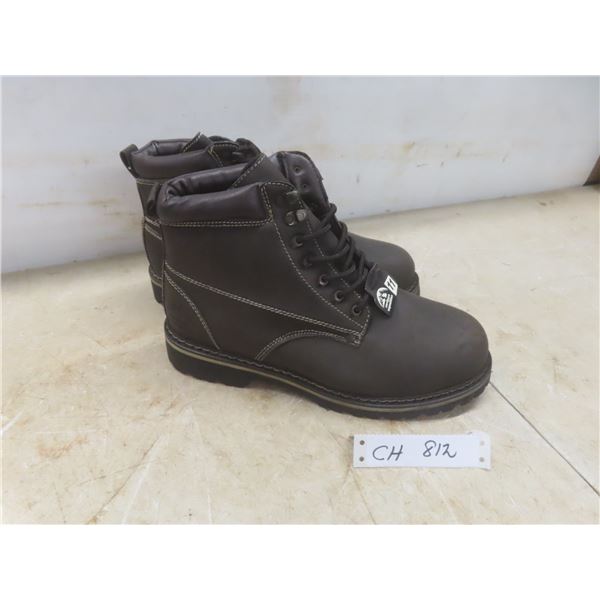 New Northern Expedition Boots, Size 11