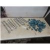 Image 1 : Galvanized Turnbuckles And 1/4" D-Ring Shackles