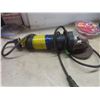 Image 11 : Power Tools: B&D Orbital Sander, Jig Saw, Makita Finishing Sander, Bosch Grinder & 5" Sanding Discs