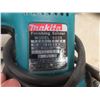 Image 8 : Power Tools: B&D Orbital Sander, Jig Saw, Makita Finishing Sander, Bosch Grinder & 5" Sanding Discs