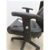 Image 8 : Office Chair With Tilt, Lift, And Swivel
