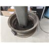 Image 8 : Six-Inch Bench Grinder Mounted On Steel Post + Tire Rim
